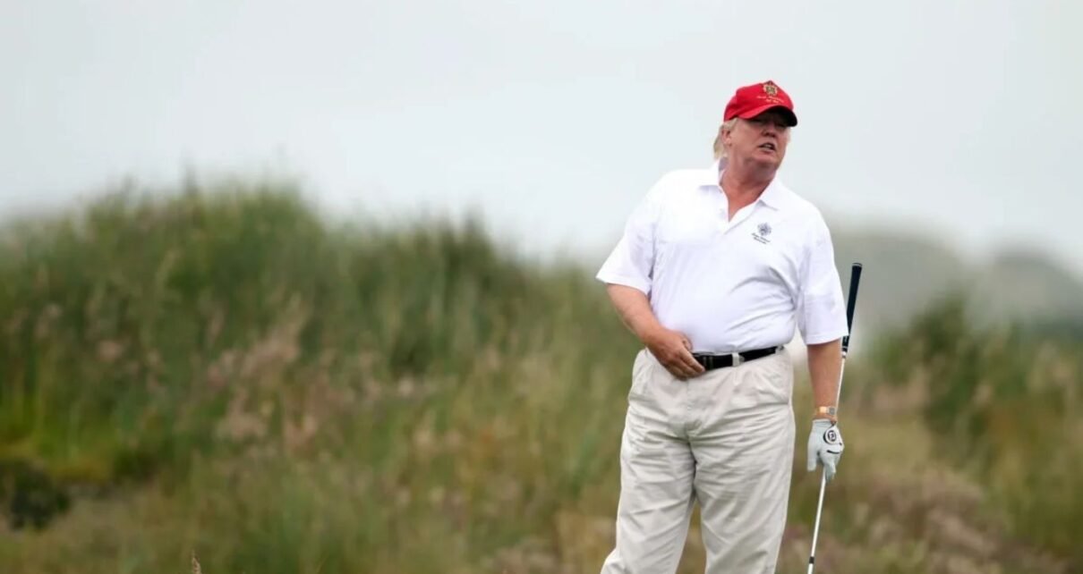 trump plays golf